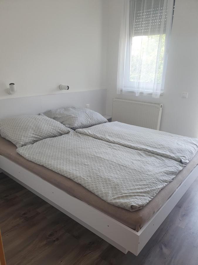 Maja Apartmanhaz Balatonlelle Exteriér fotografie